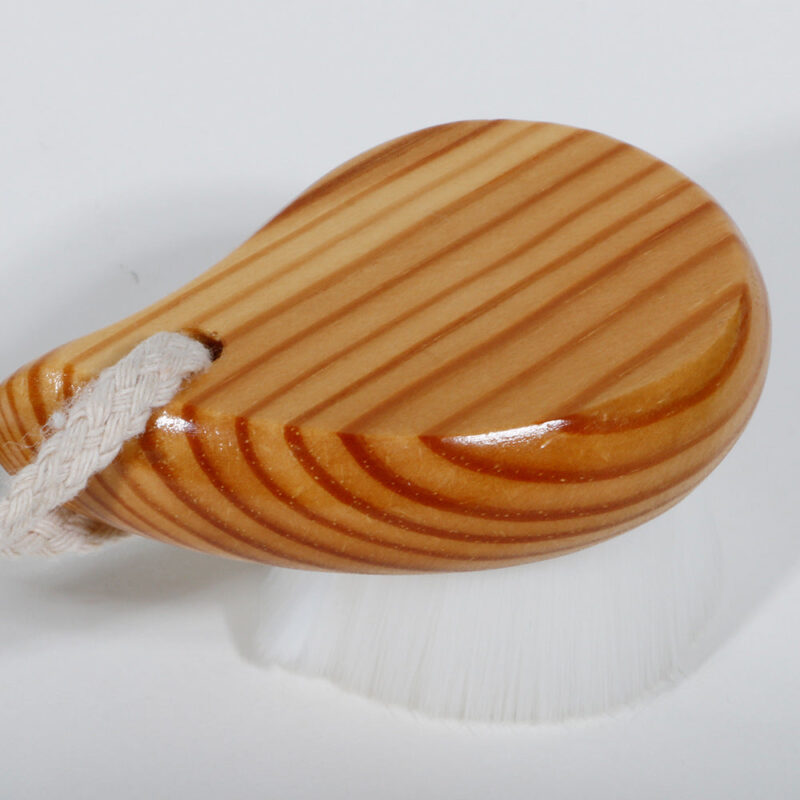 Kisaru Wooden Manual Brush – Natural Eco-Friendly Cleaning Brush - Image 3