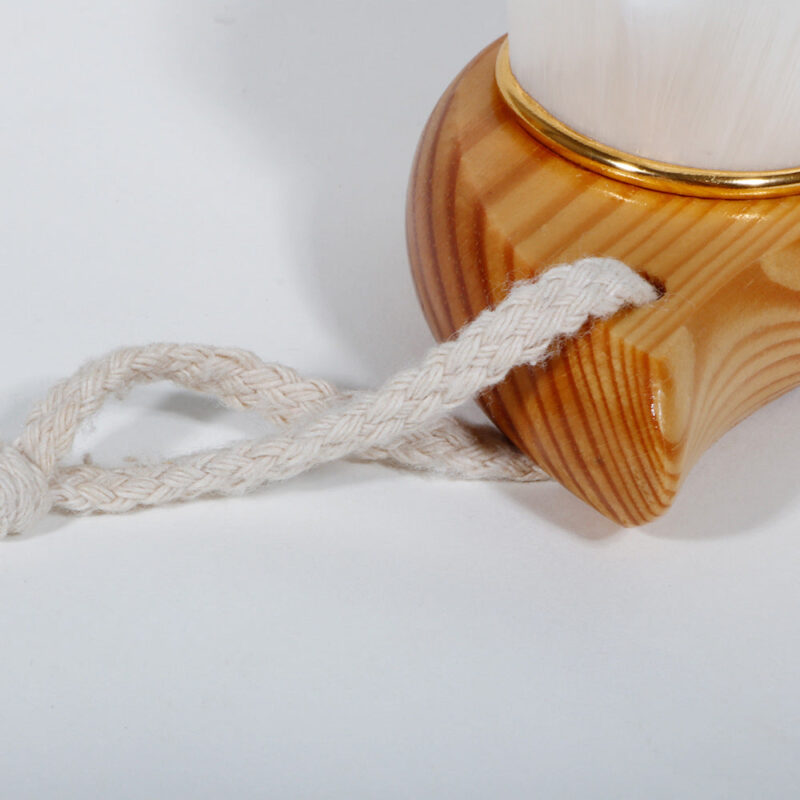 Kisaru Wooden Manual Brush – Natural Eco-Friendly Cleaning Brush - Image 4